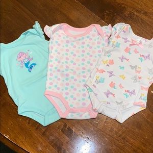 Baby onesie set (NEW)